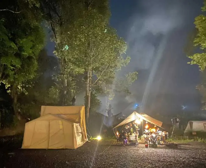 Suasana malam Blok A Rengganis Campsite