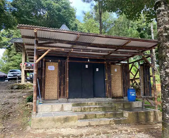 Fasilitas toilet Rengganis Campsite